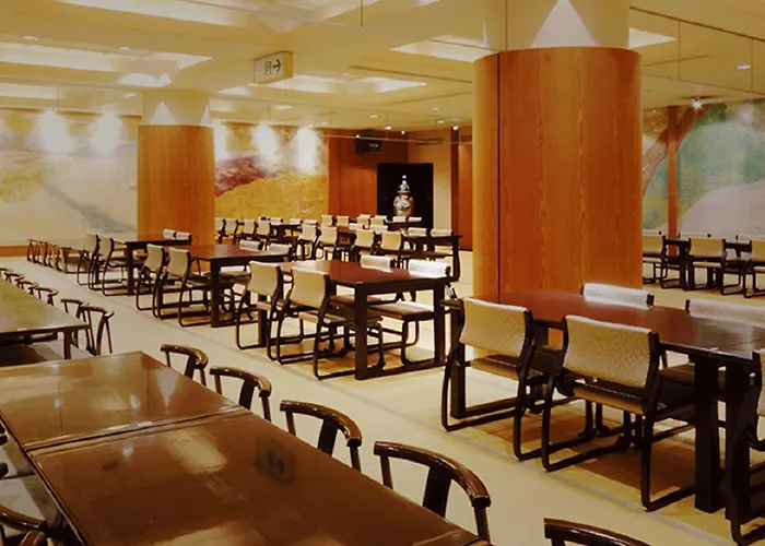 加斯玛广场酒店
